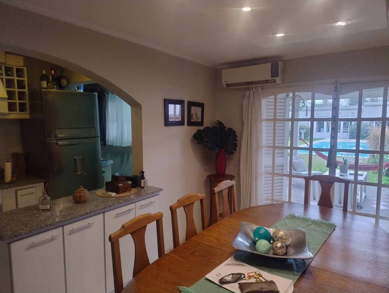 Casa sobre Arturo Diaz 