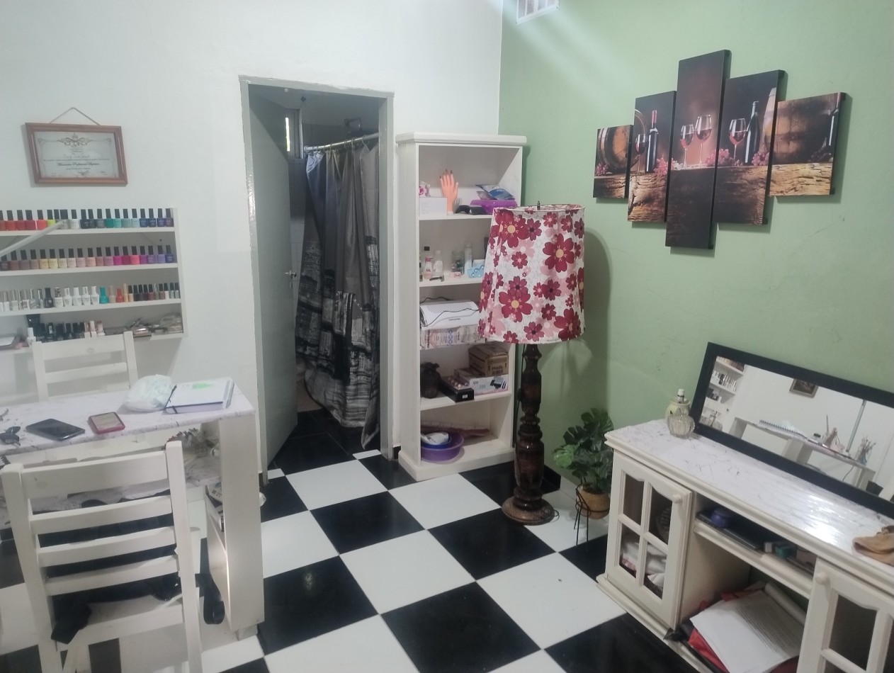Casa sobre calle Gral. Roca