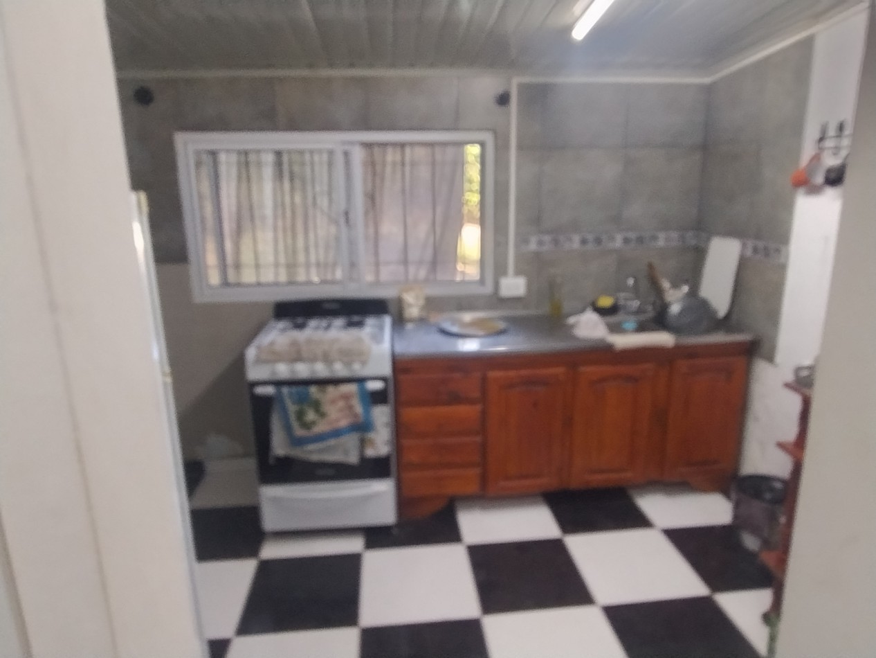 Casa sobre calle Gral. Roca