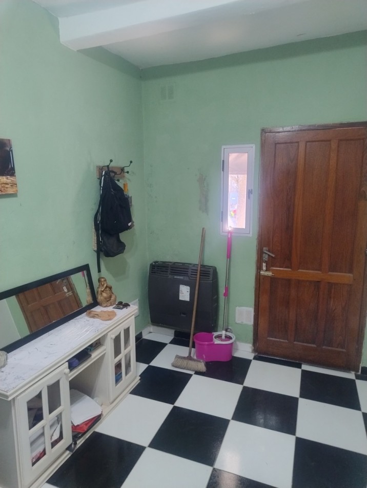Casa sobre calle Gral. Roca