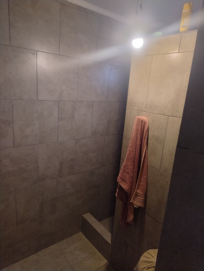 Galpon, con Loft y cimientos de casa en venta!