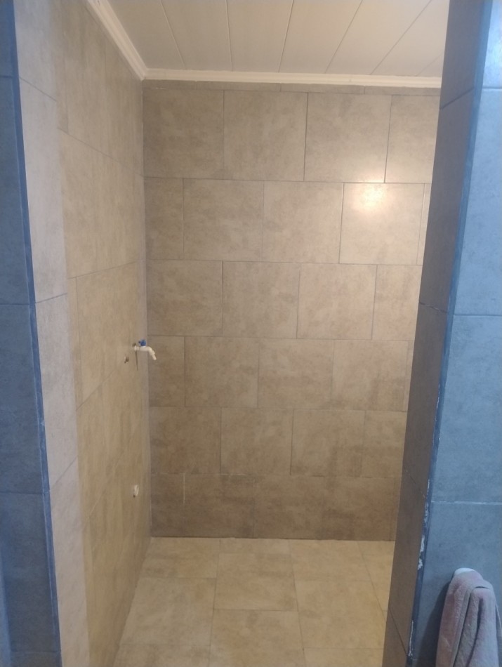 Galpon, con Loft y cimientos de casa en venta!