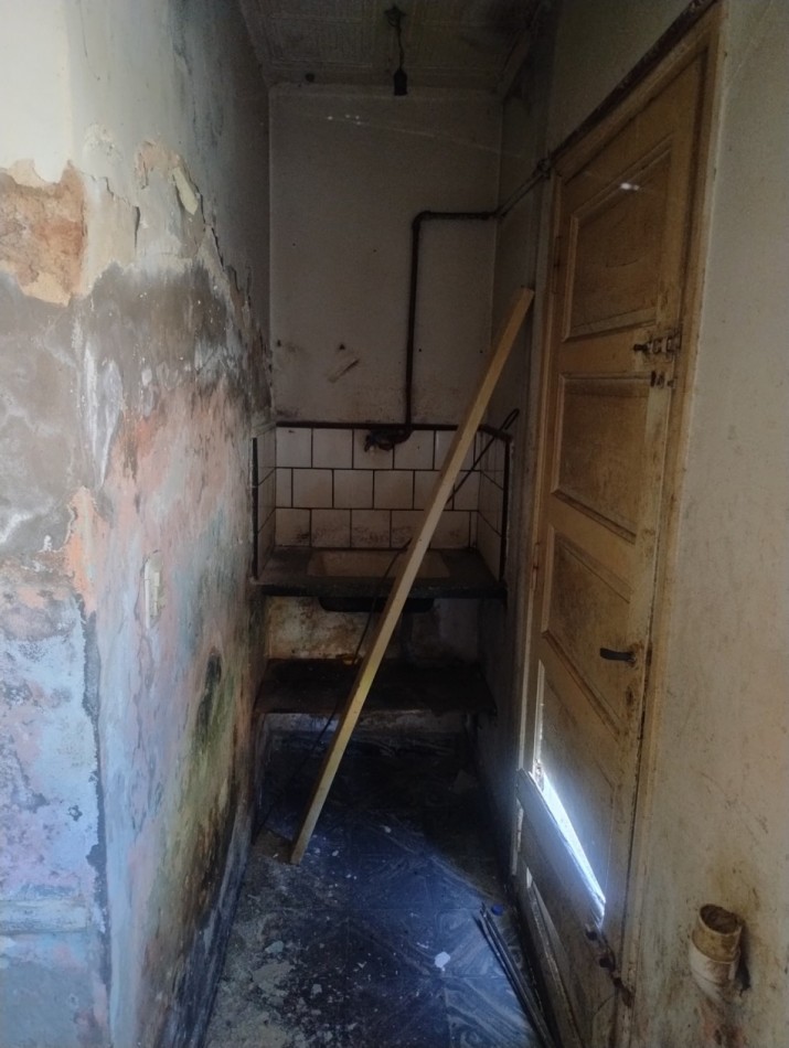 Casa a remodelar en venta! 