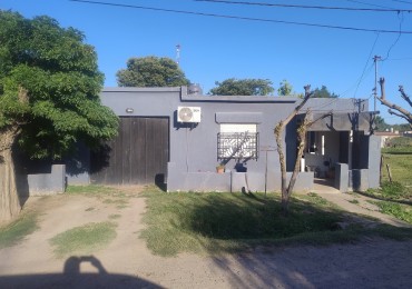 Casa sobre calle Gral. Roca